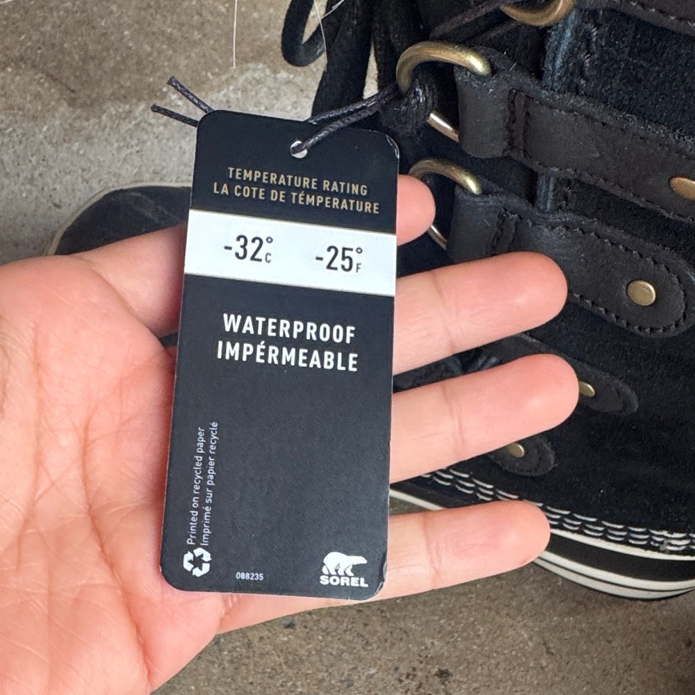 SOREL Women’s Waterproof Black Winter Boots - Picture 2 of 5